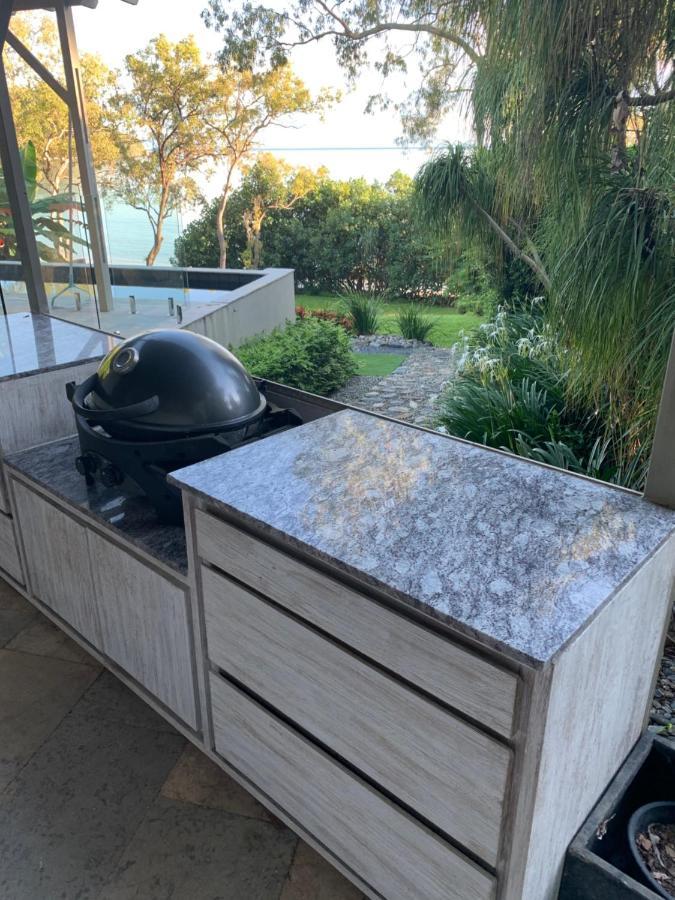 Beachfront Dolphin Cabin Oak Beach Exterior foto